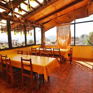 Habitación Estándar con 2 Camas Individuales